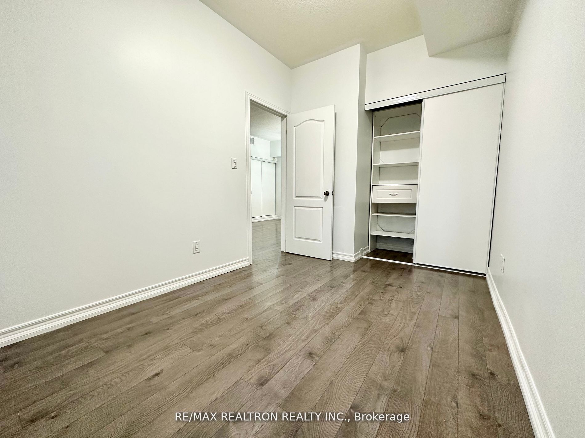 1496 Victoria Park Ave, #119