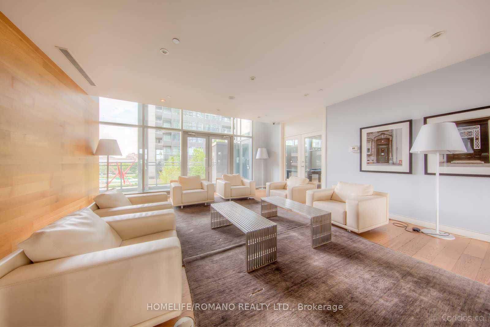 25 Telegram Mews, #2305