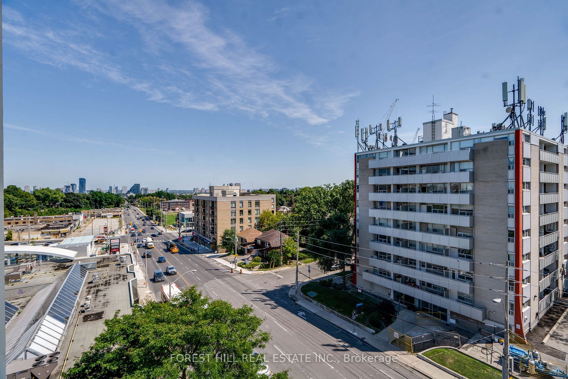 600 Eglinton Ave E, #301