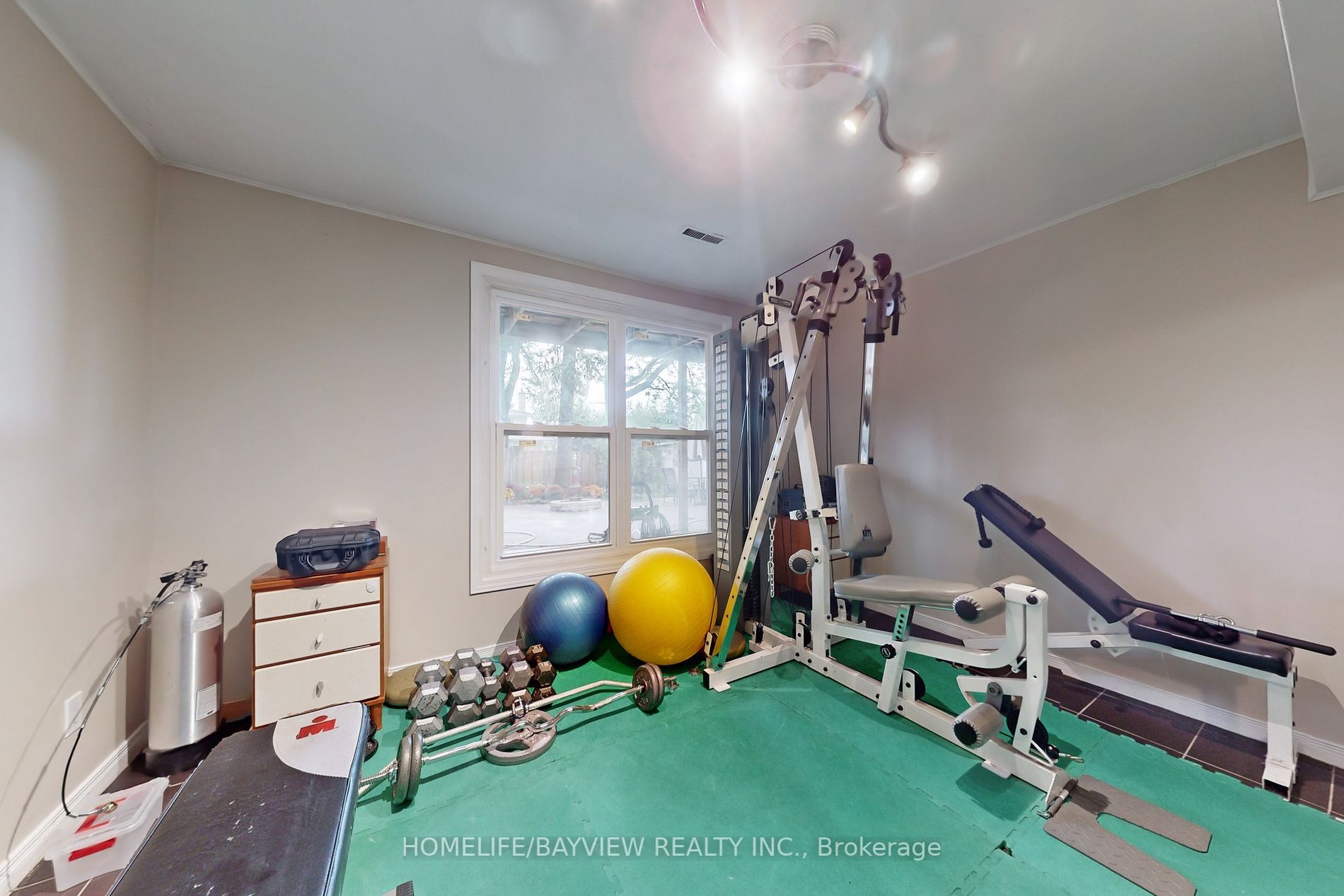 2 Fleming Dr