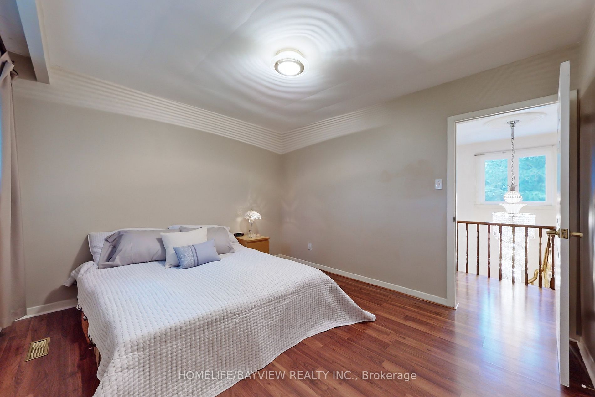 2 Fleming Dr