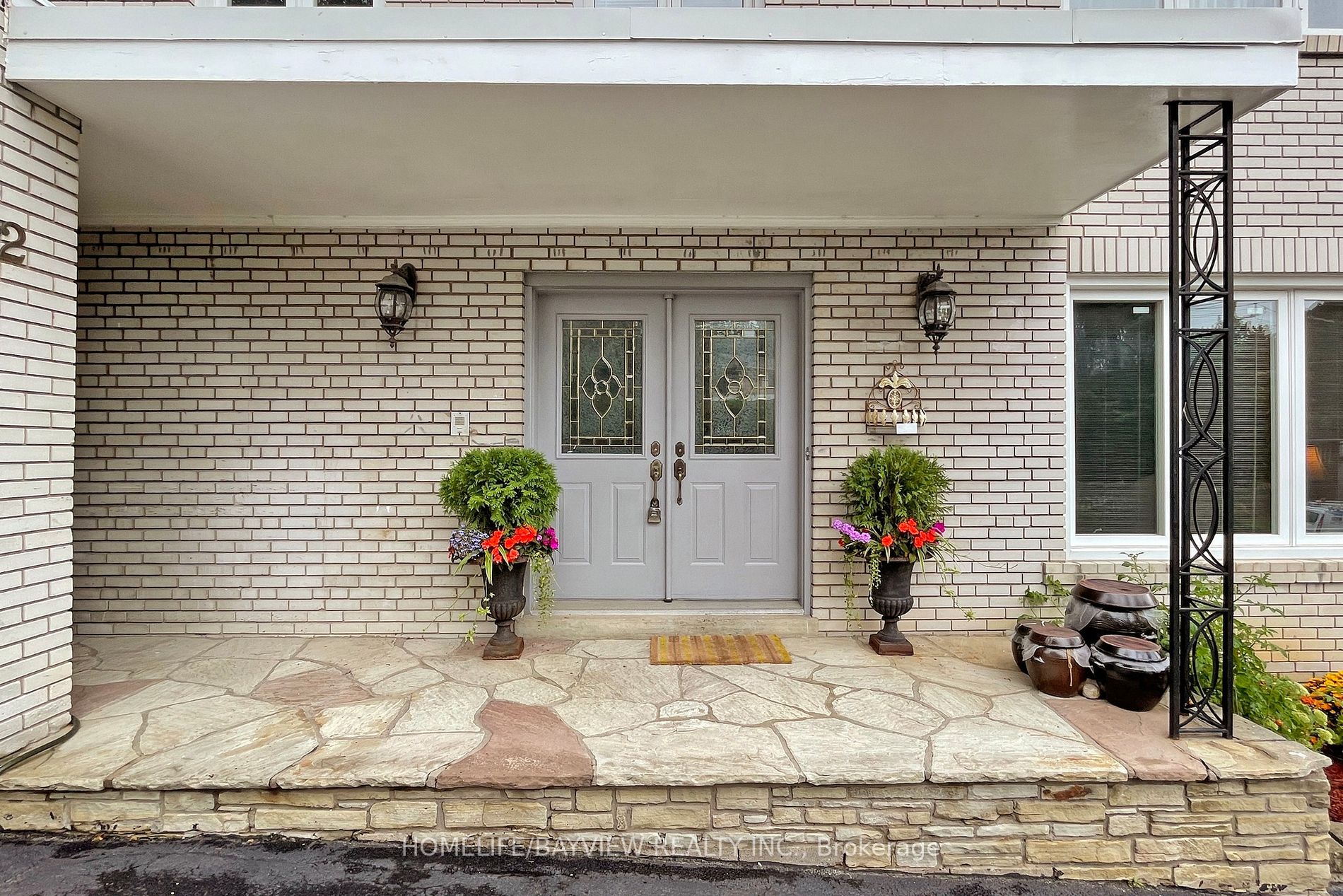 2 Fleming Dr