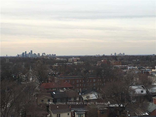58 Orchard View Blvd, #902