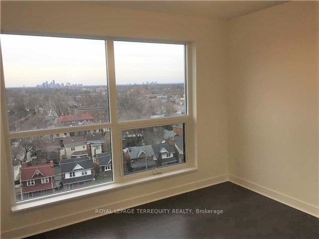 58 Orchard View Blvd, #902
