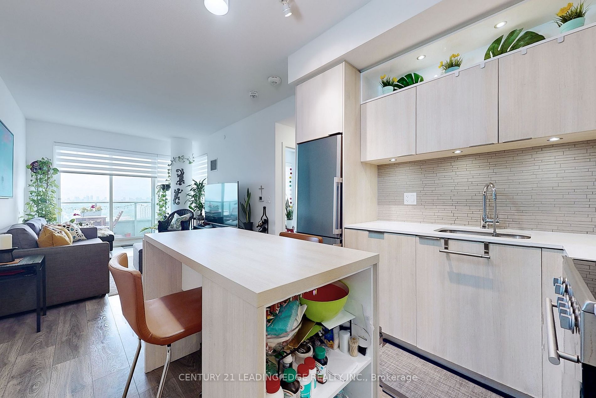 50 Forest Manor Rd, #1705