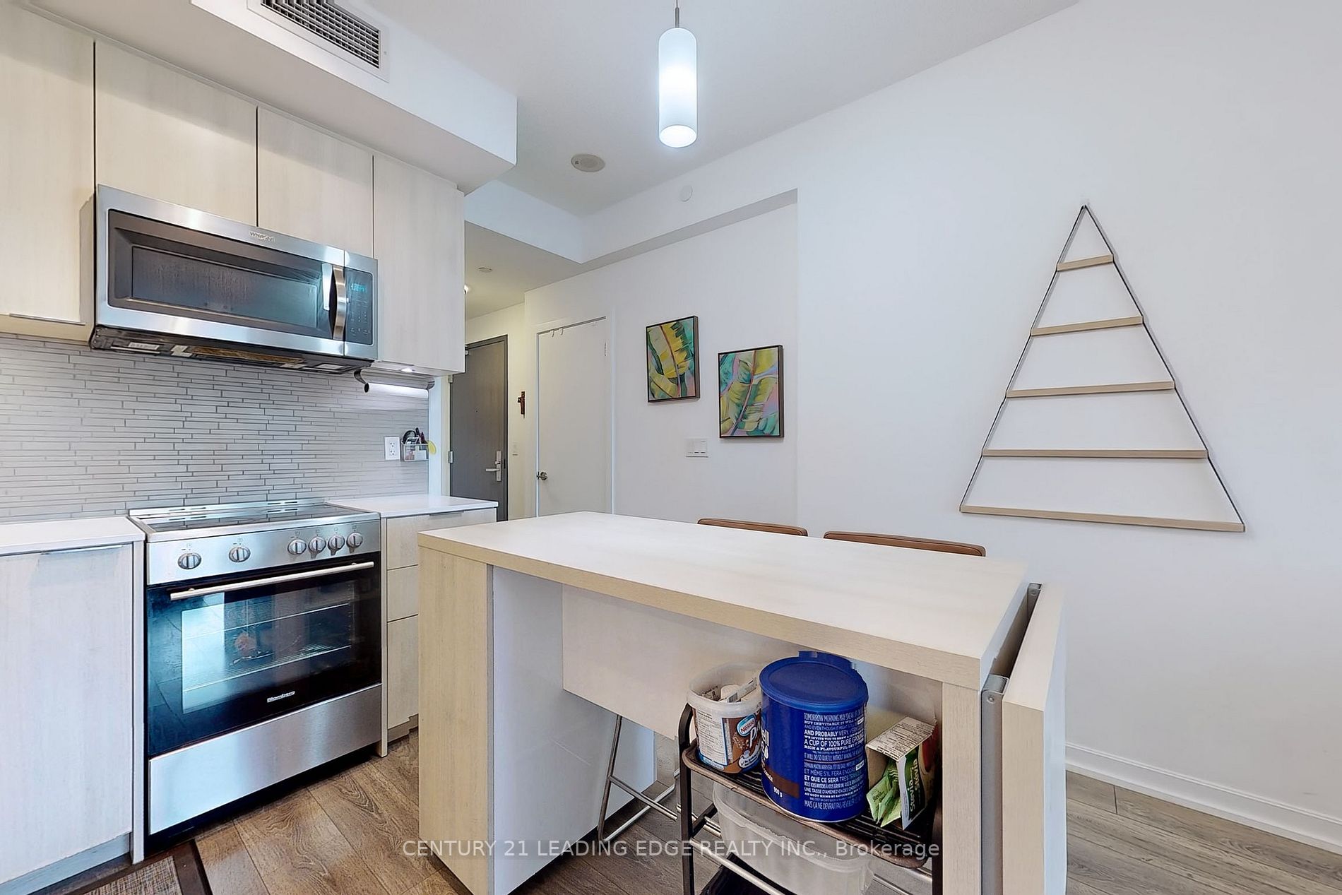 50 Forest Manor Rd, #1705