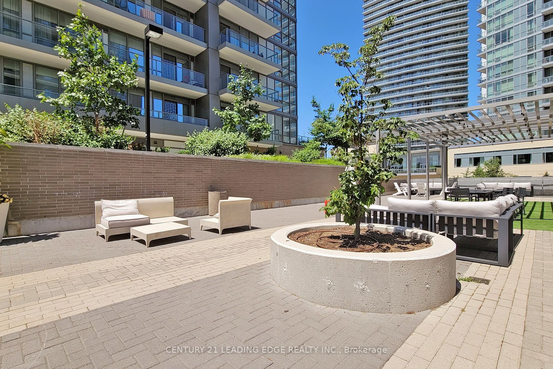 50 Forest Manor Rd, #1705
