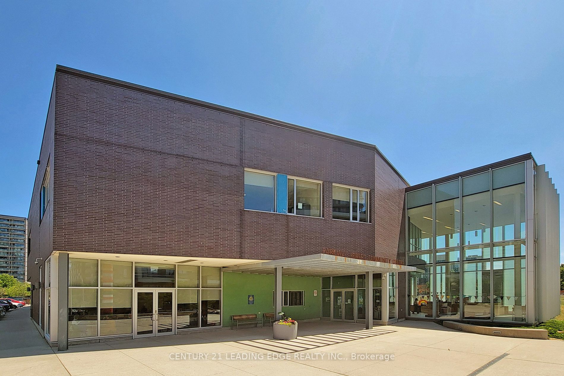 50 Forest Manor Rd, #1705