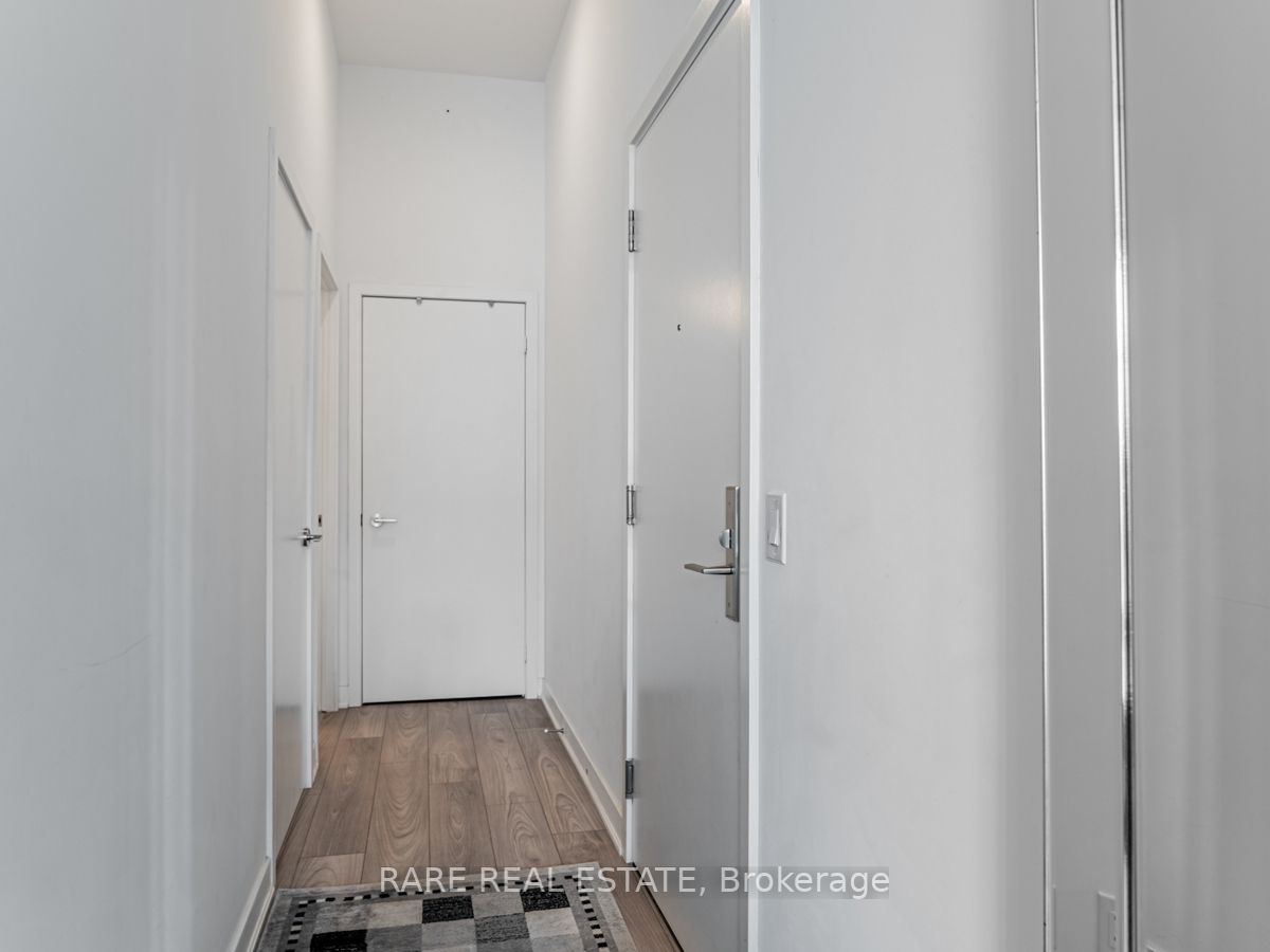 120 Parliament St, #1017