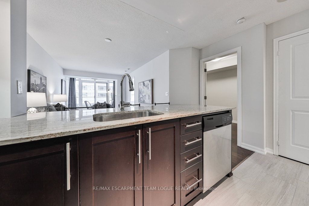 85 East Liberty St, #608