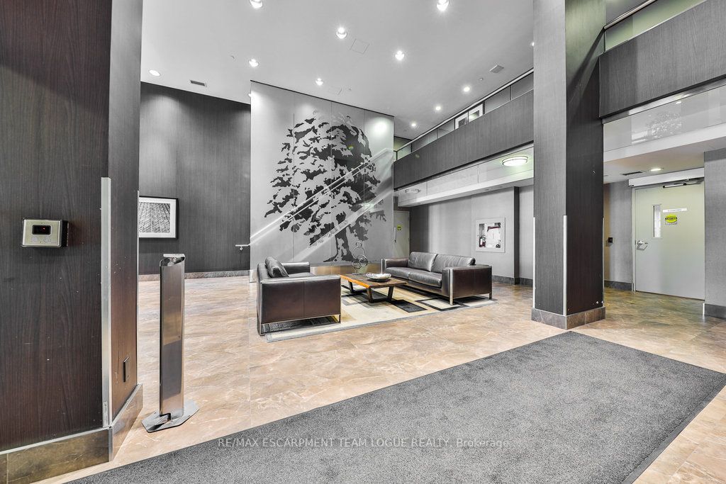 85 East Liberty St, #608