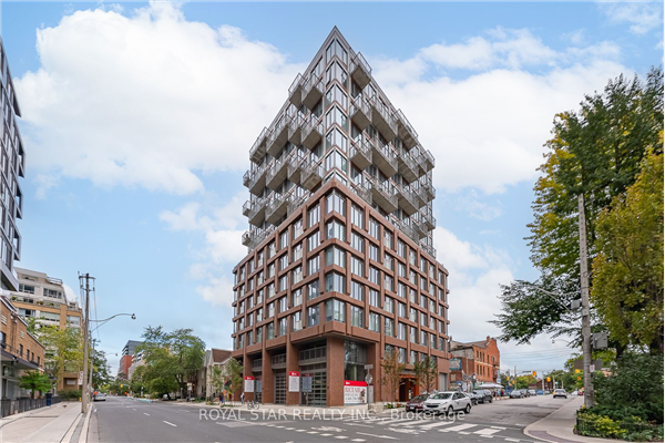 2 Augusta Ave, Toronto