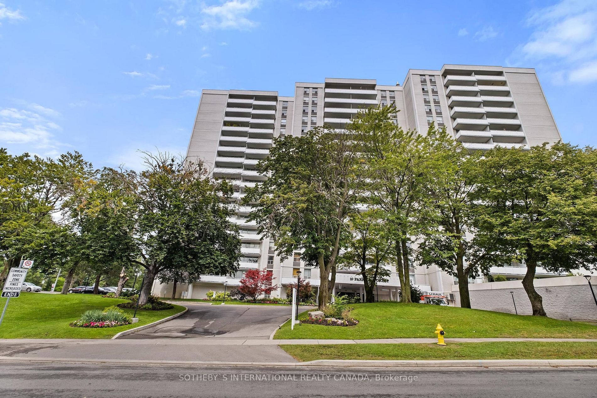10 Parkway Forest Dr, #905