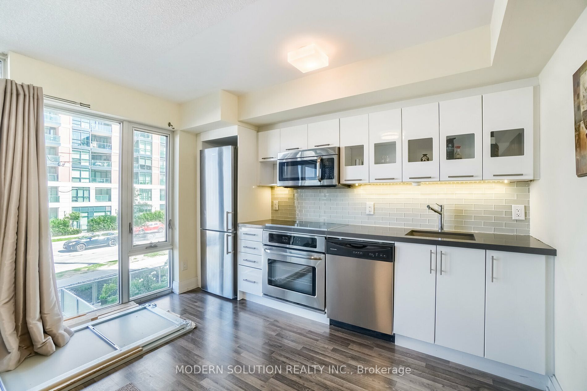 555 Wilson Ave W Ave, #E109