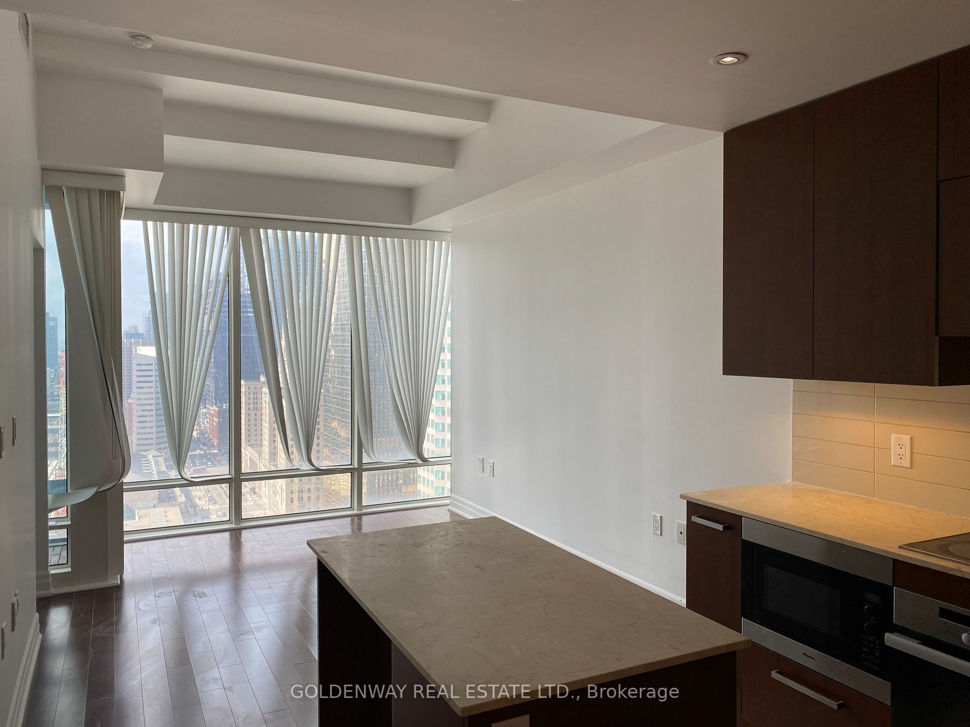 8 The Esplanade, #2803