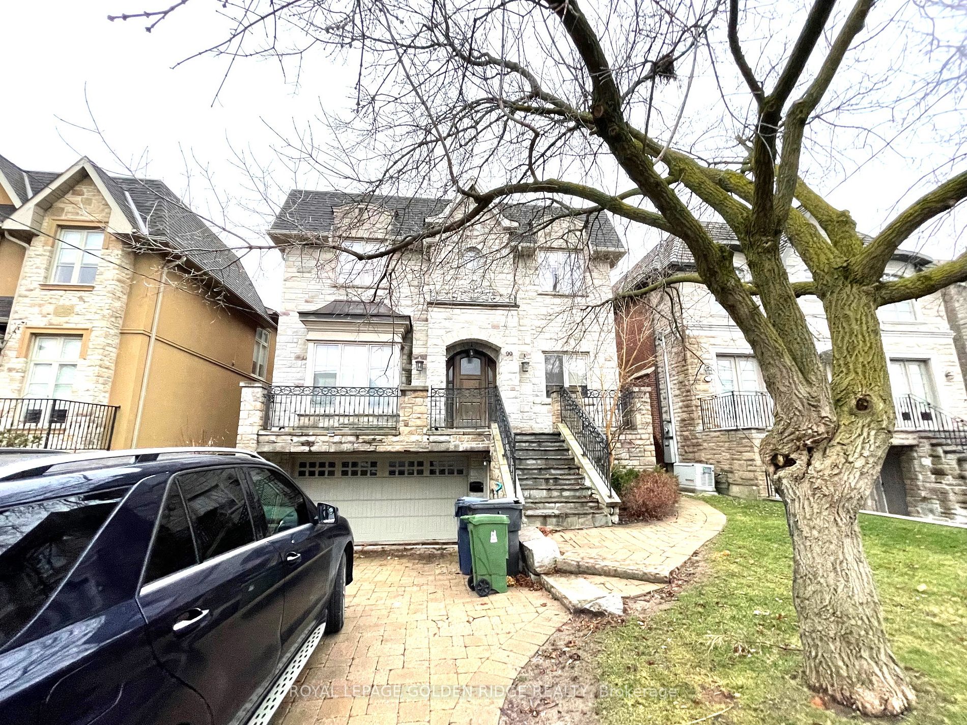 99 Bannockburn Avenue