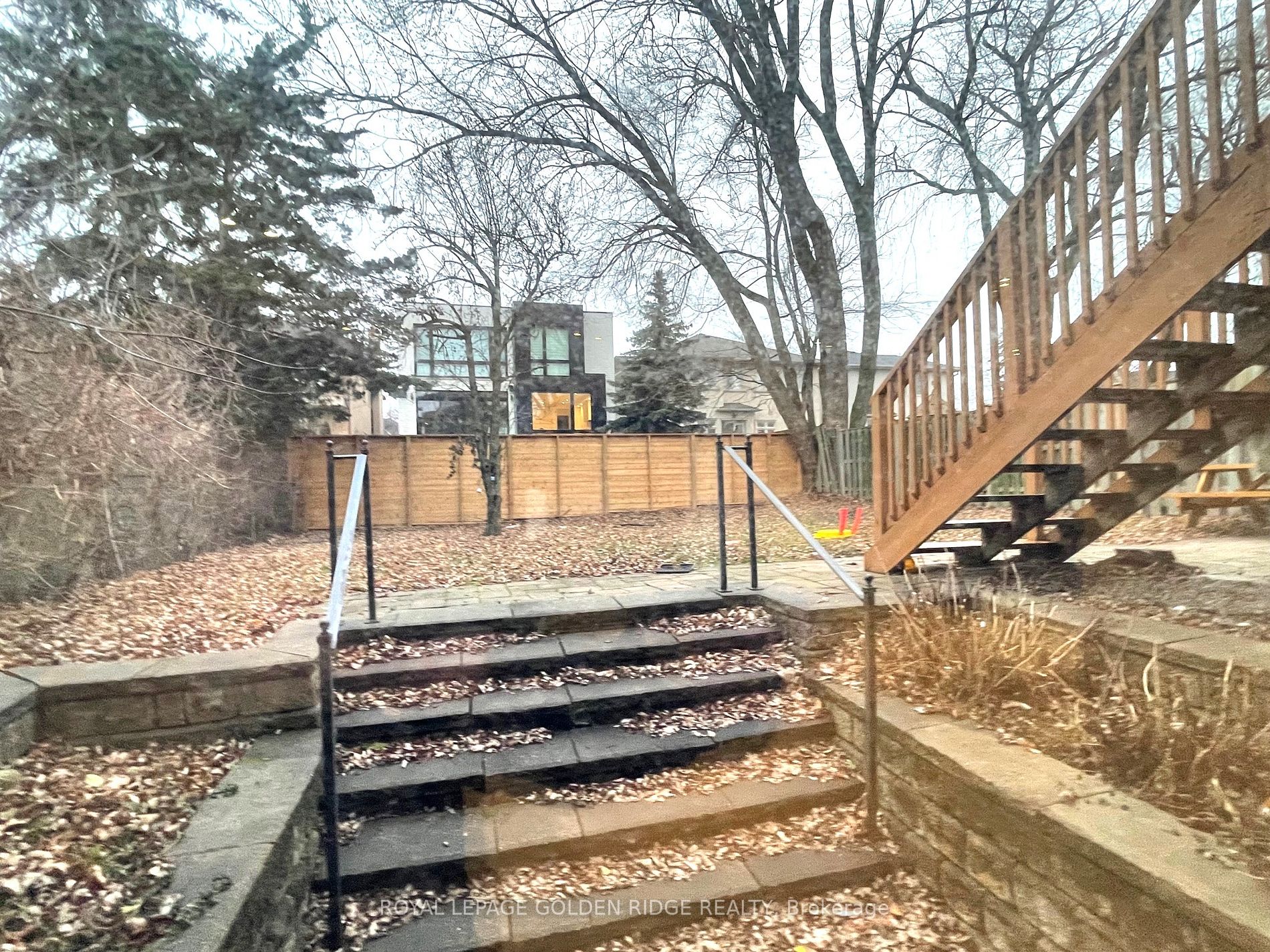 99 Bannockburn Avenue