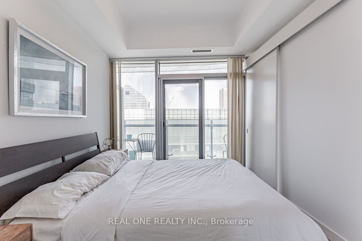 12 York St, #4710