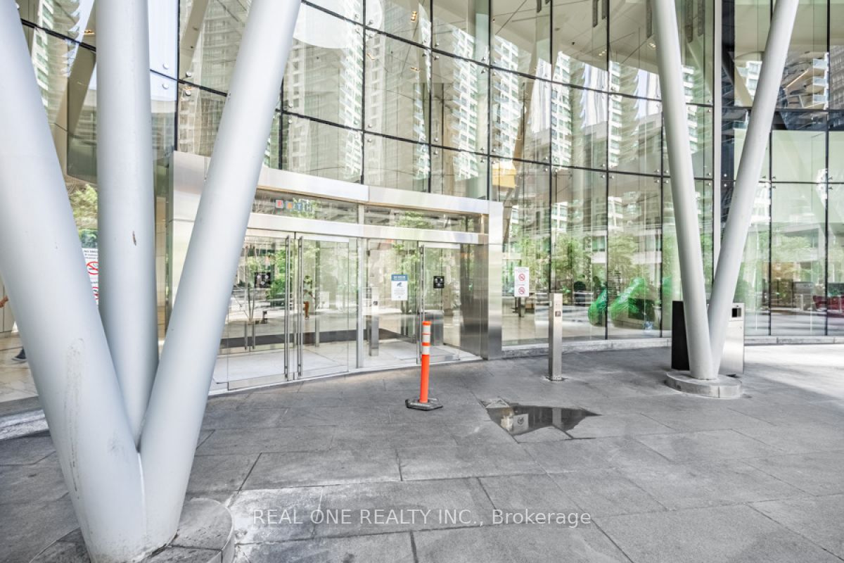 12 York St, #4710