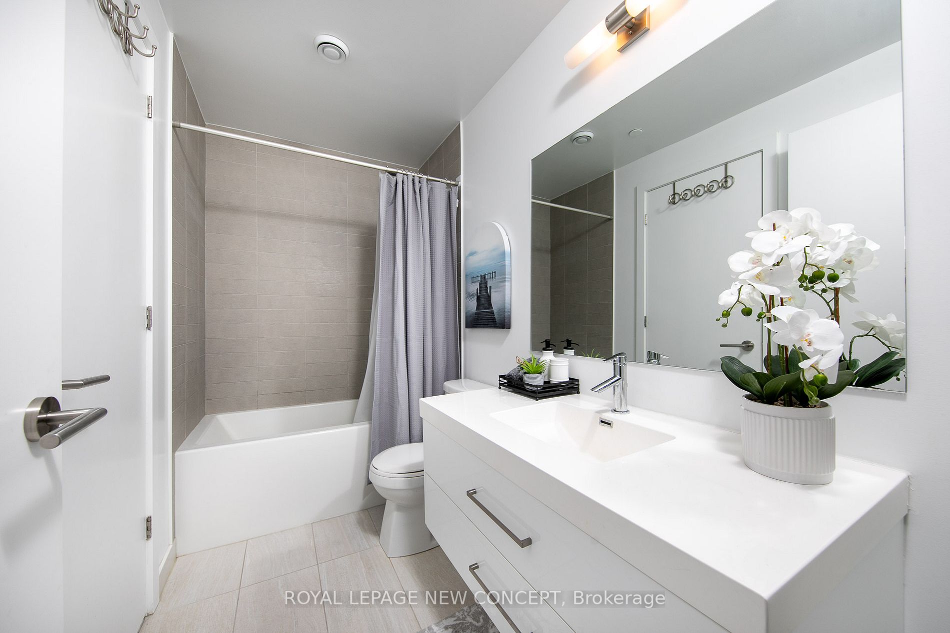 403 Church St, #710