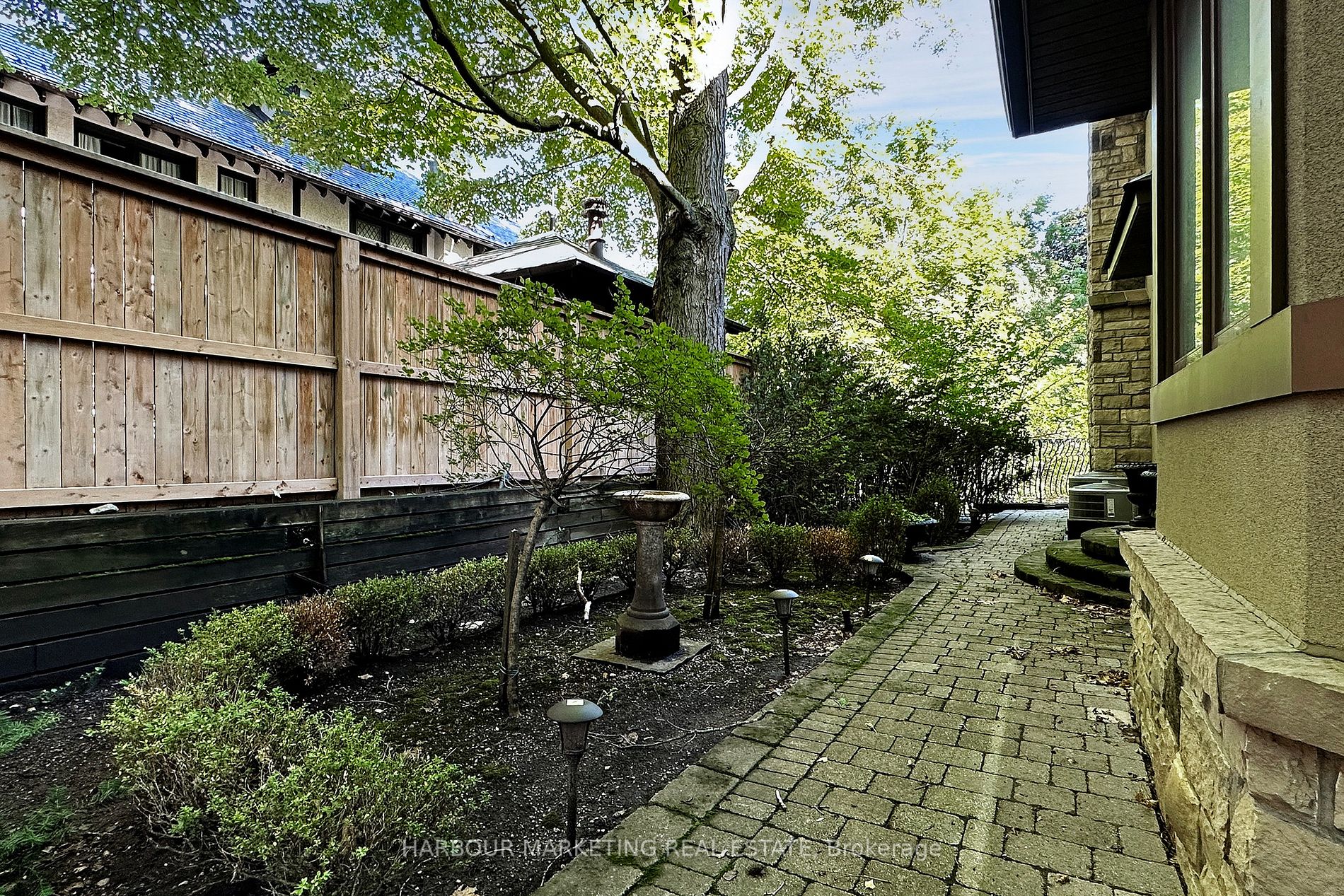 92 Glengowan Rd