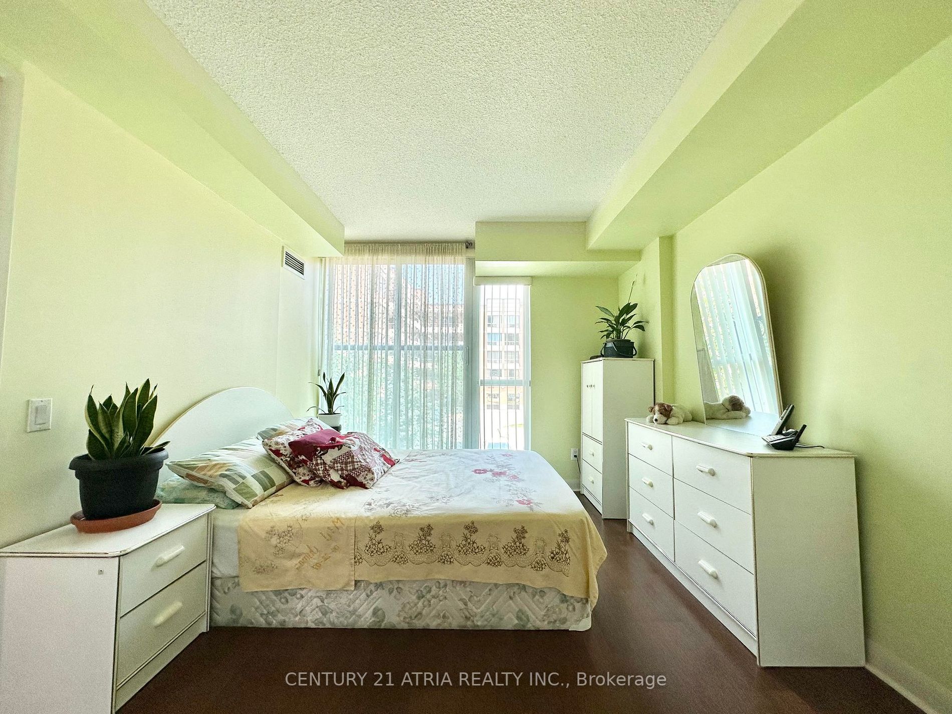 Listing C6771360 - Large Photo # 5