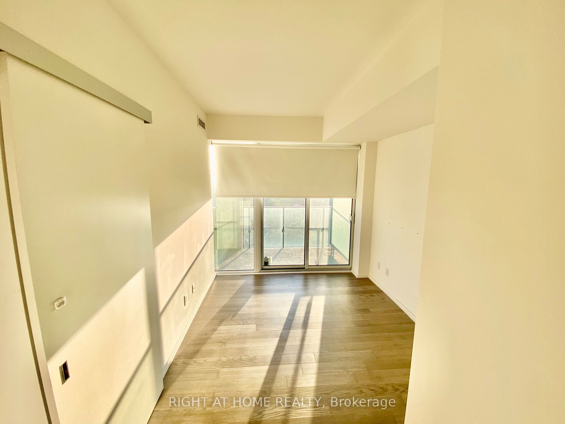 5 Soudan Ave, #2307