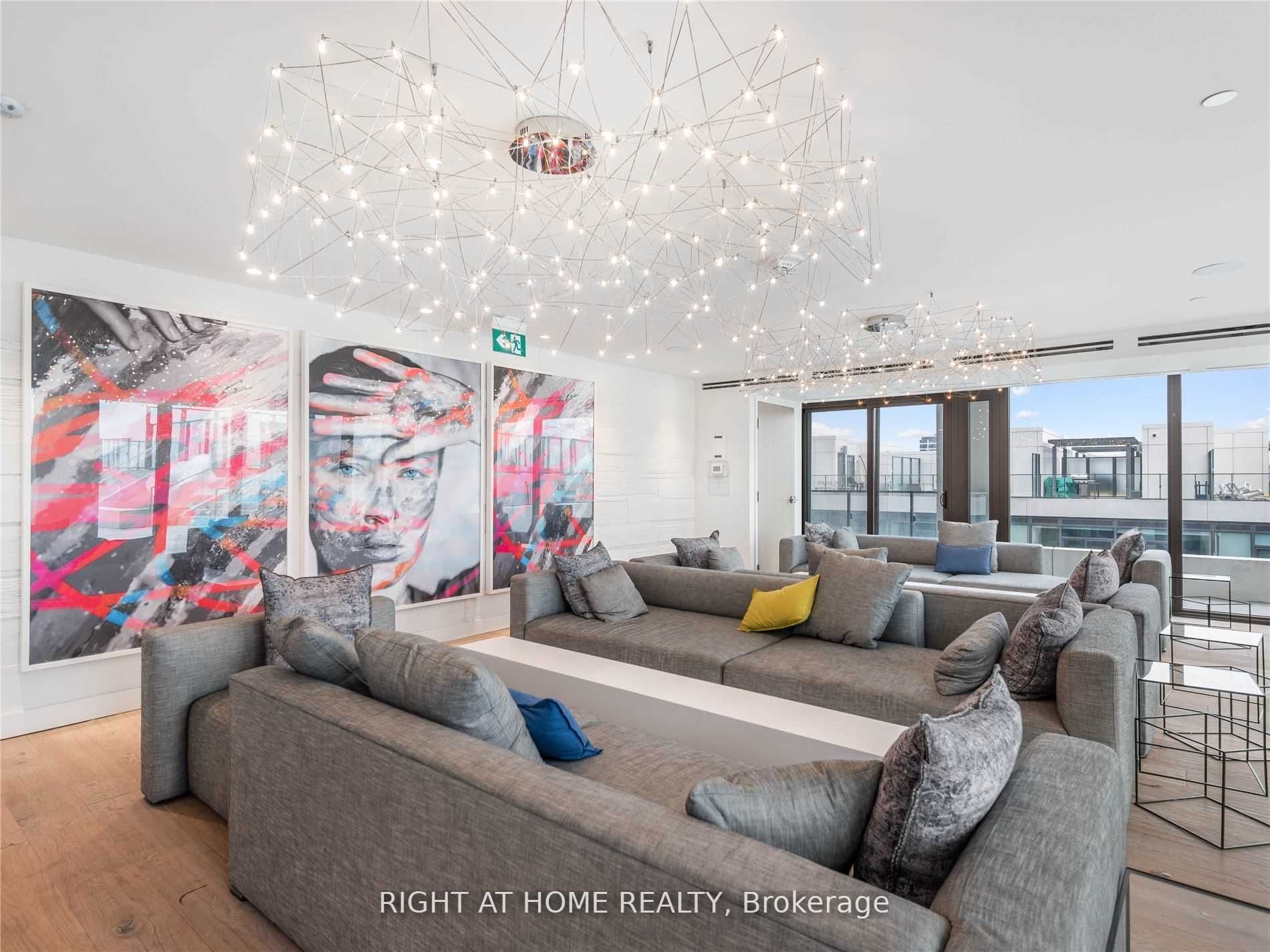 5 Soudan Ave, #2307