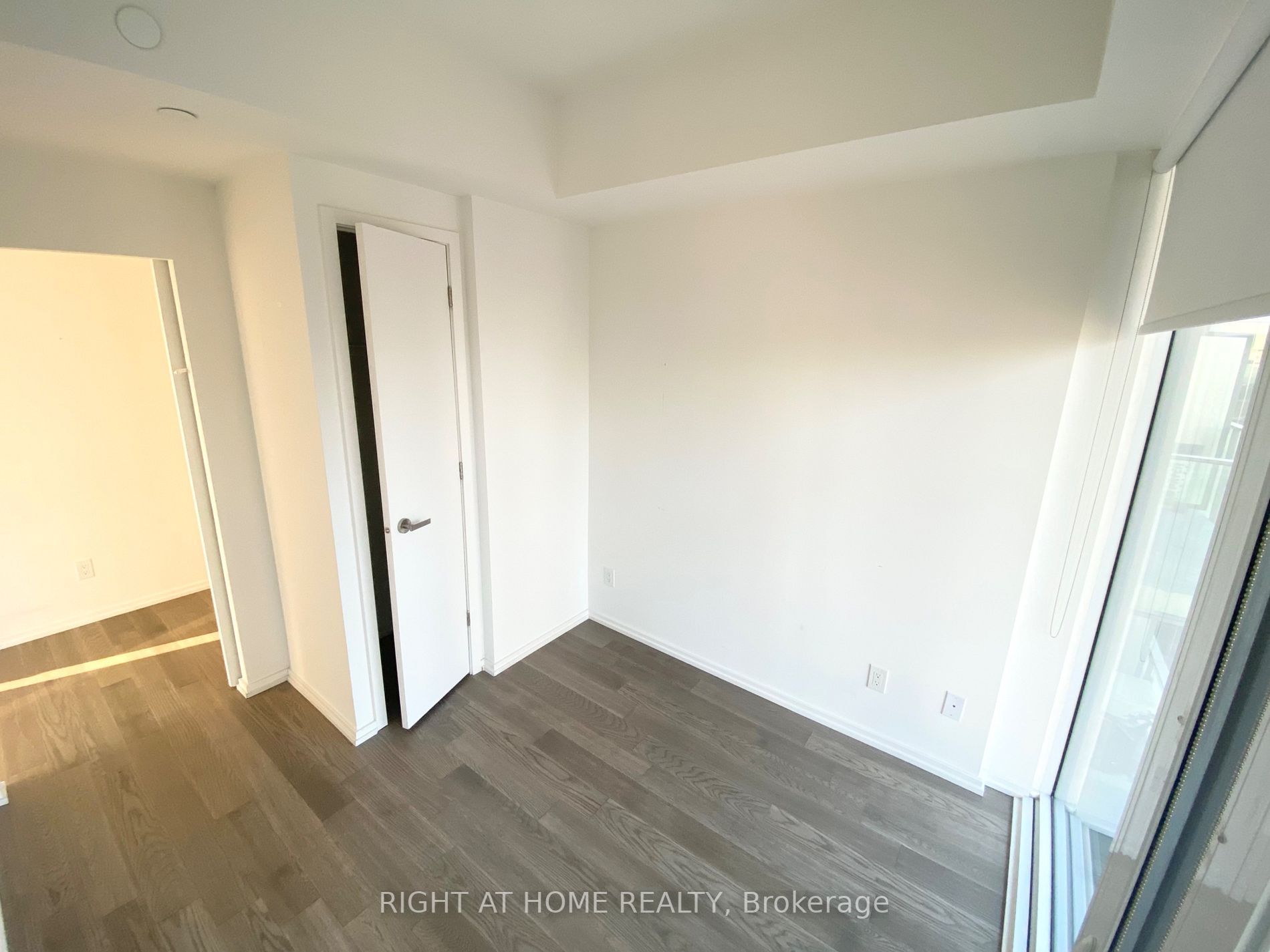 5 Soudan Ave, #2307