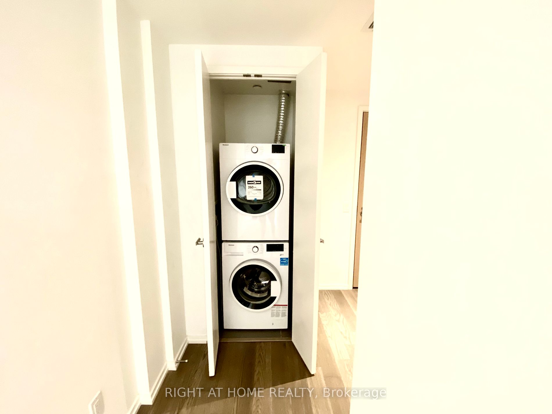 5 Soudan Ave, #2307