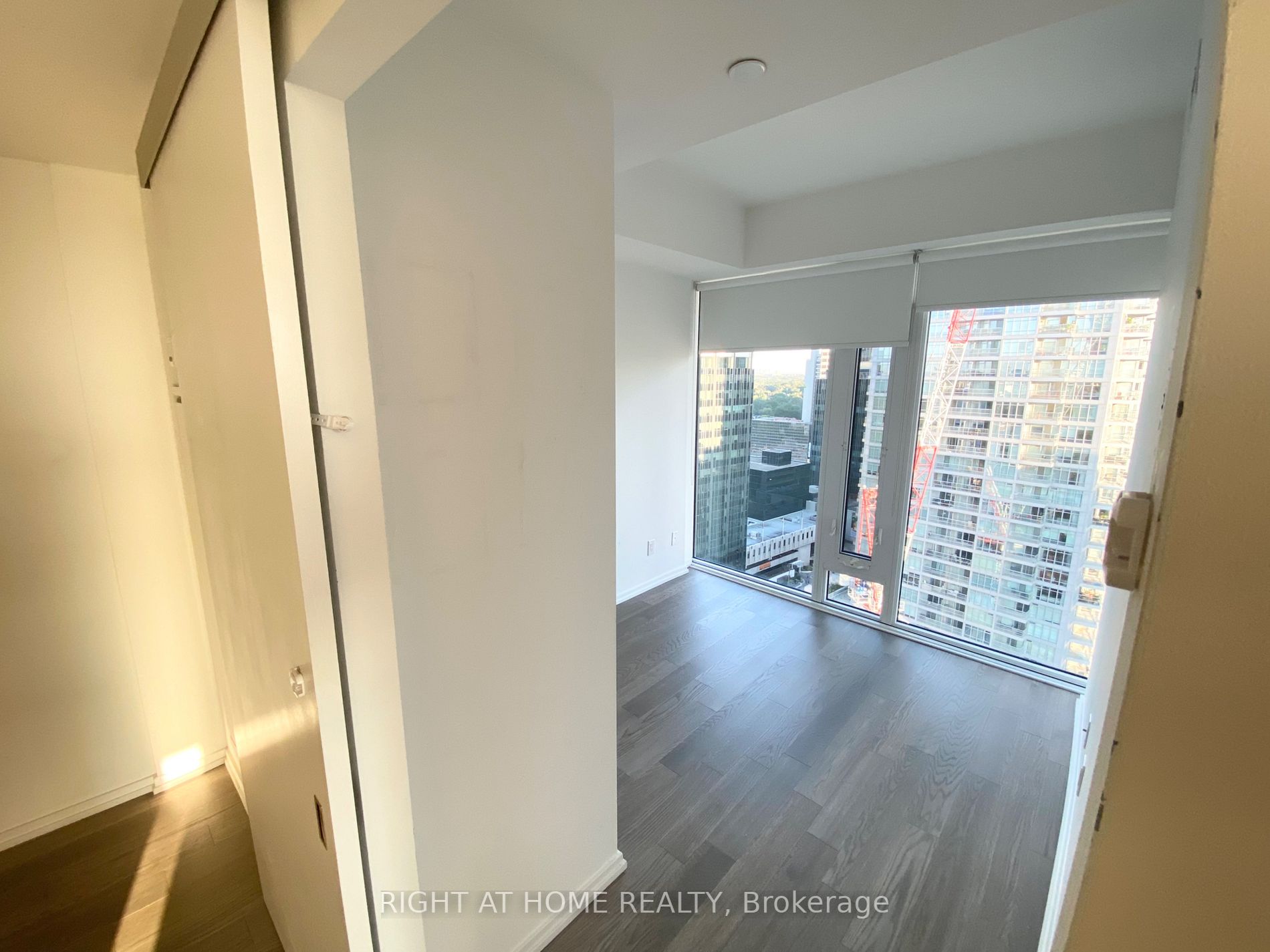 5 Soudan Ave, #2307