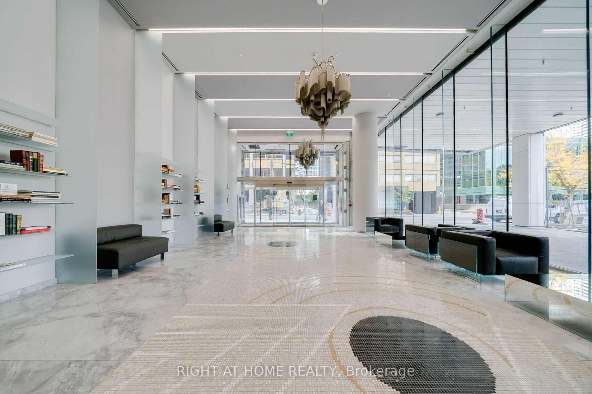 5 Soudan Ave, #2307