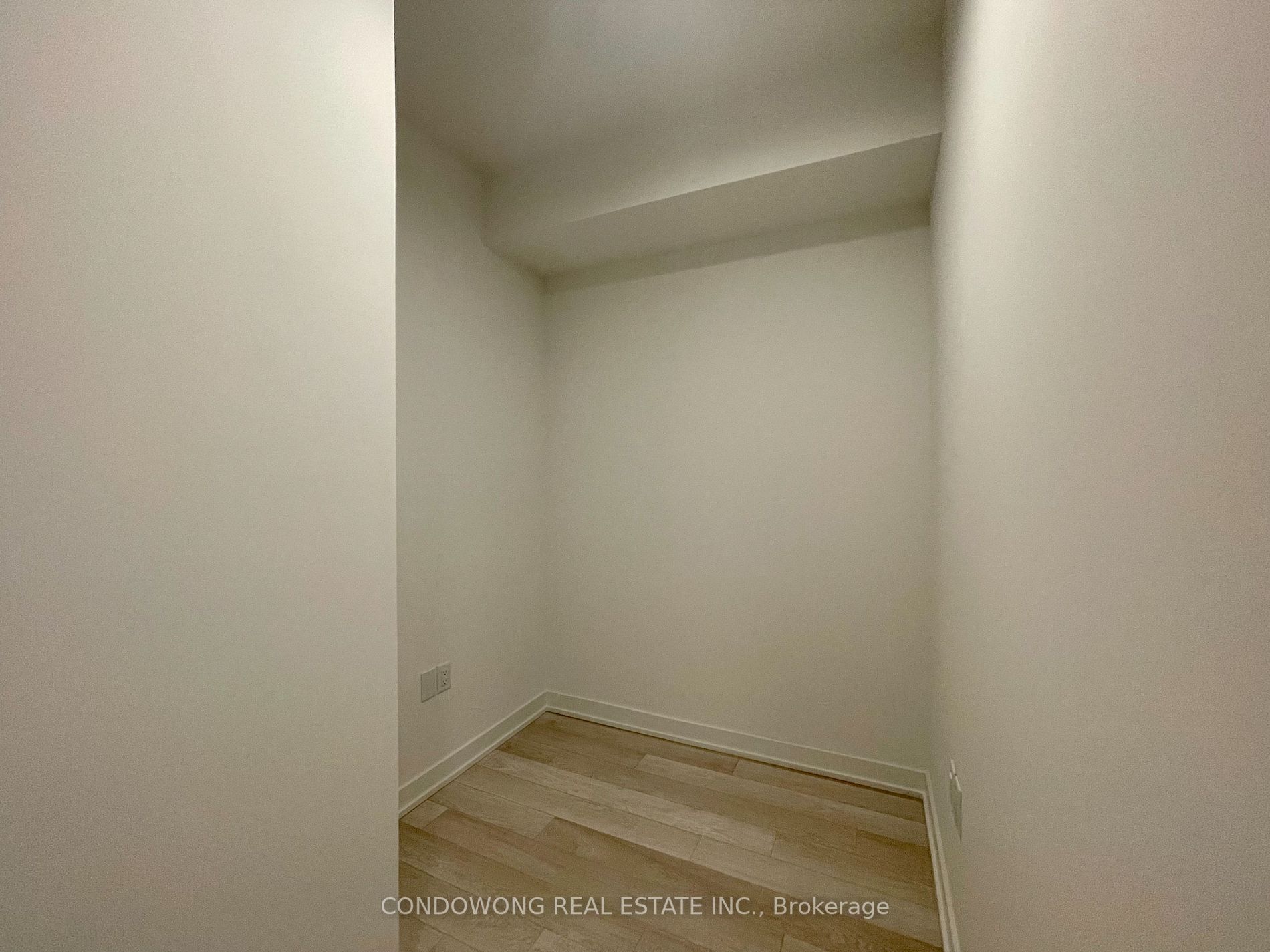 357 King Street W, #2005