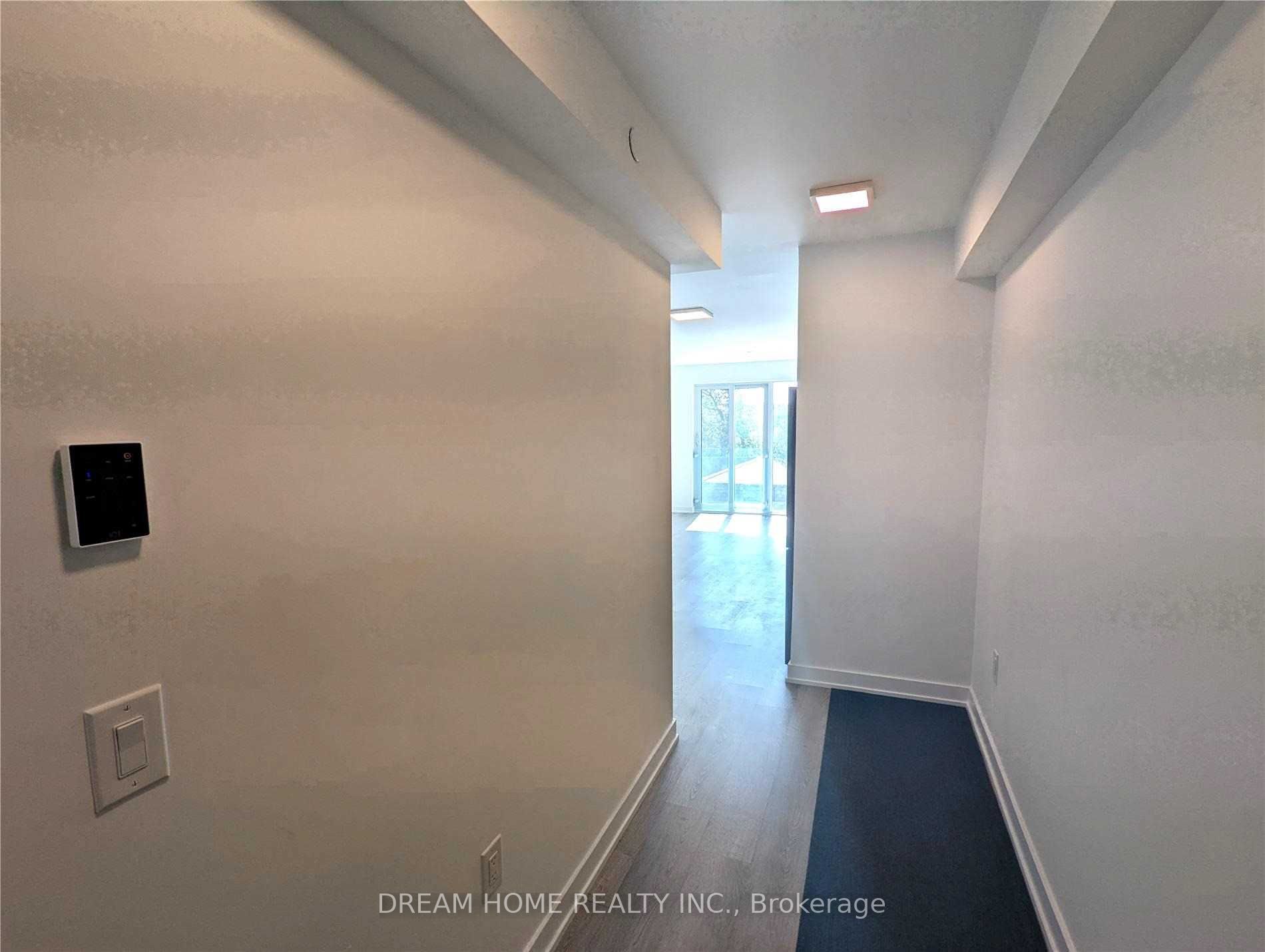 50 Mccaul St, #414