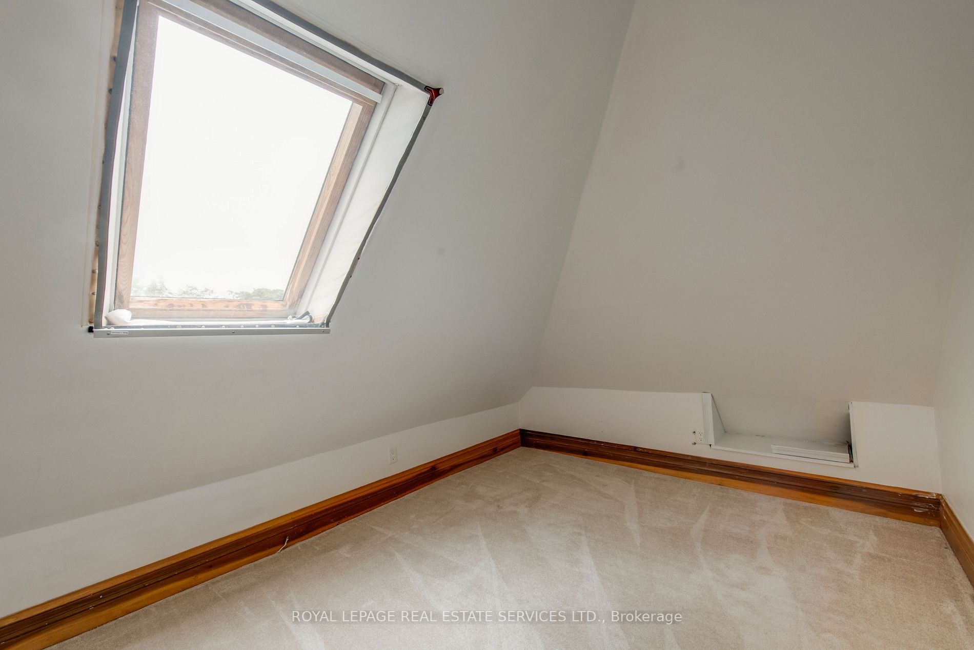353 Spadina Rd, #3