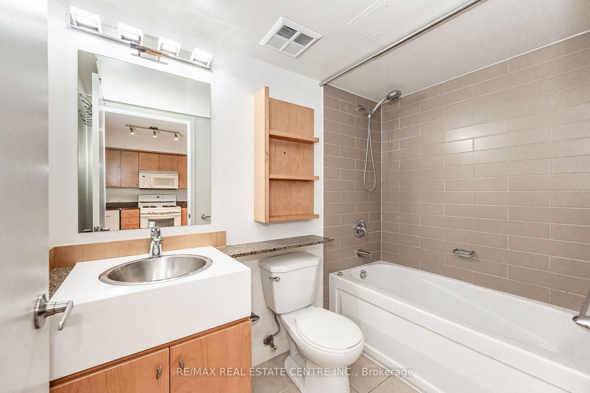 10 Navy Wharf Crt, #505