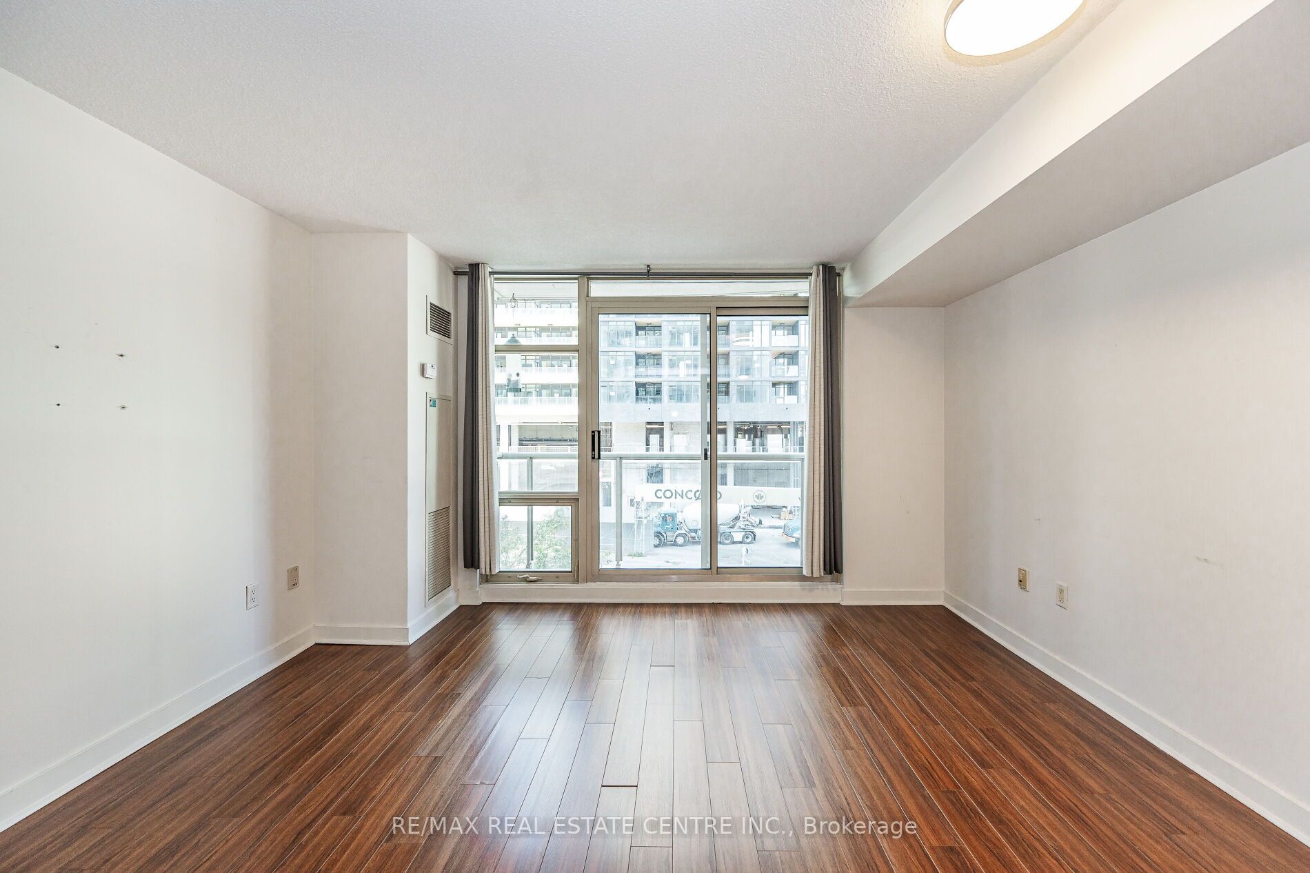 10 Navy Wharf Crt, #505