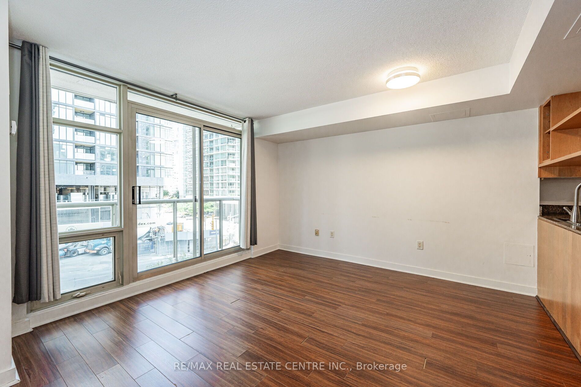 10 Navy Wharf Crt, #505