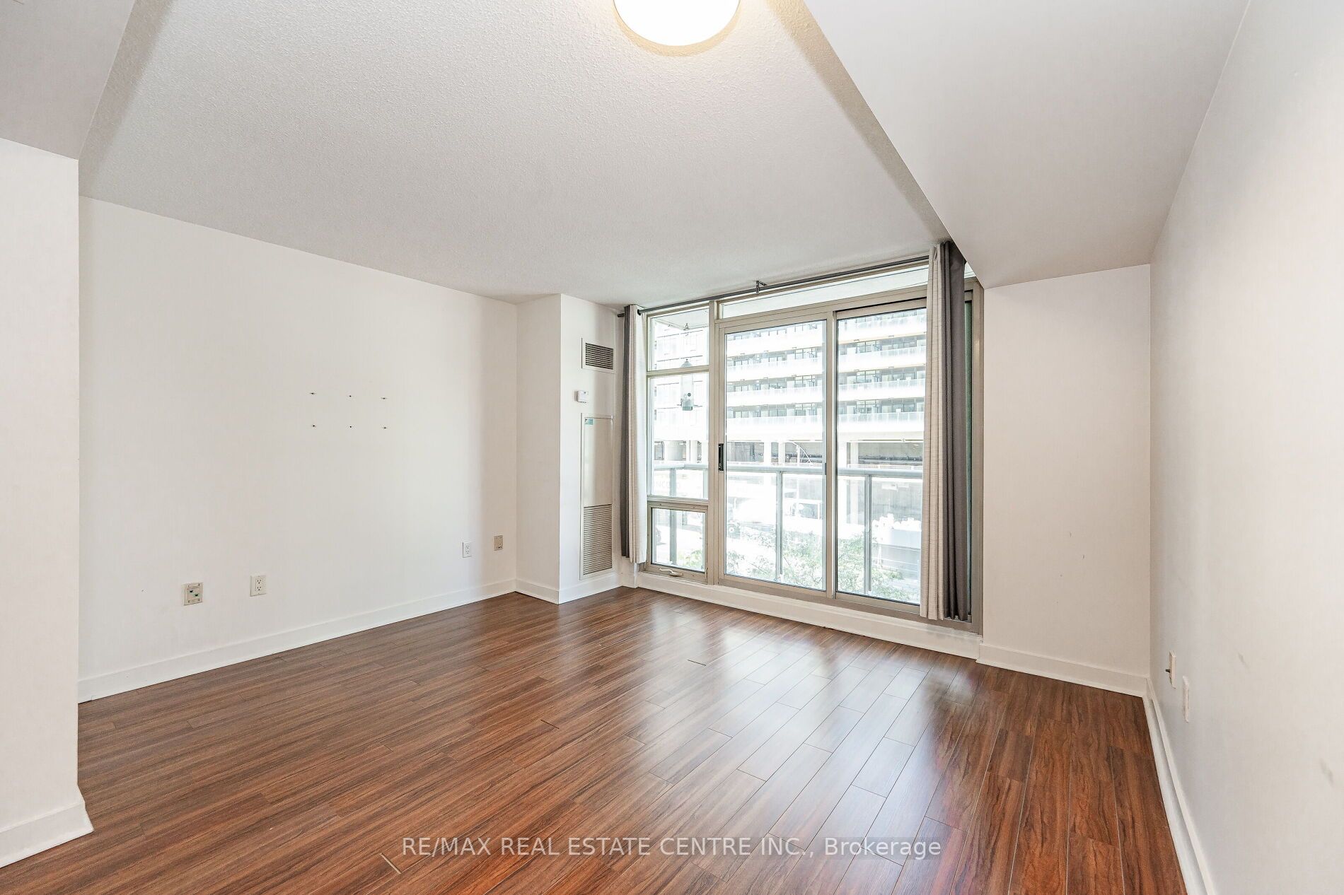 10 Navy Wharf Crt, #505
