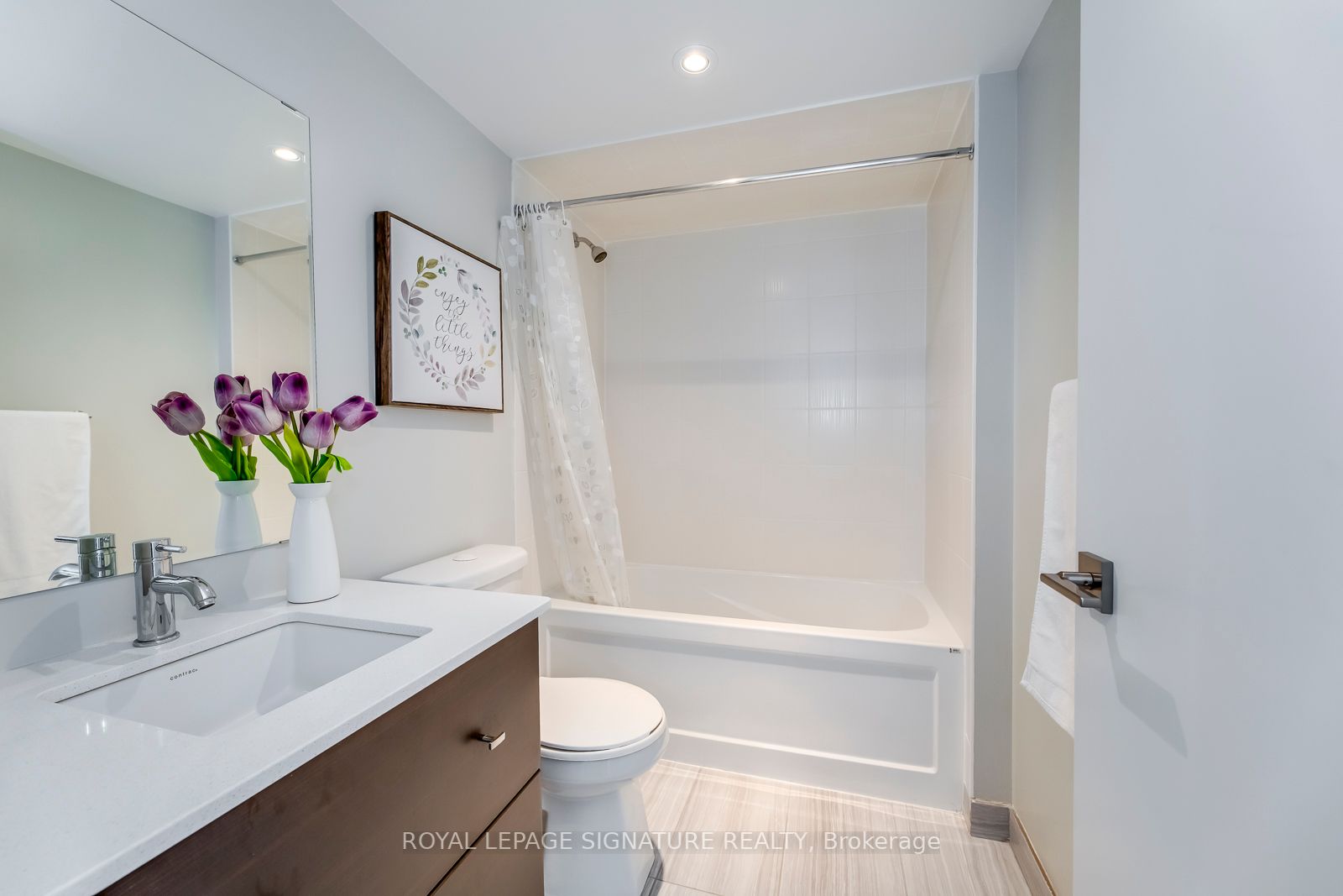 565 Wilson Ave, #W1002