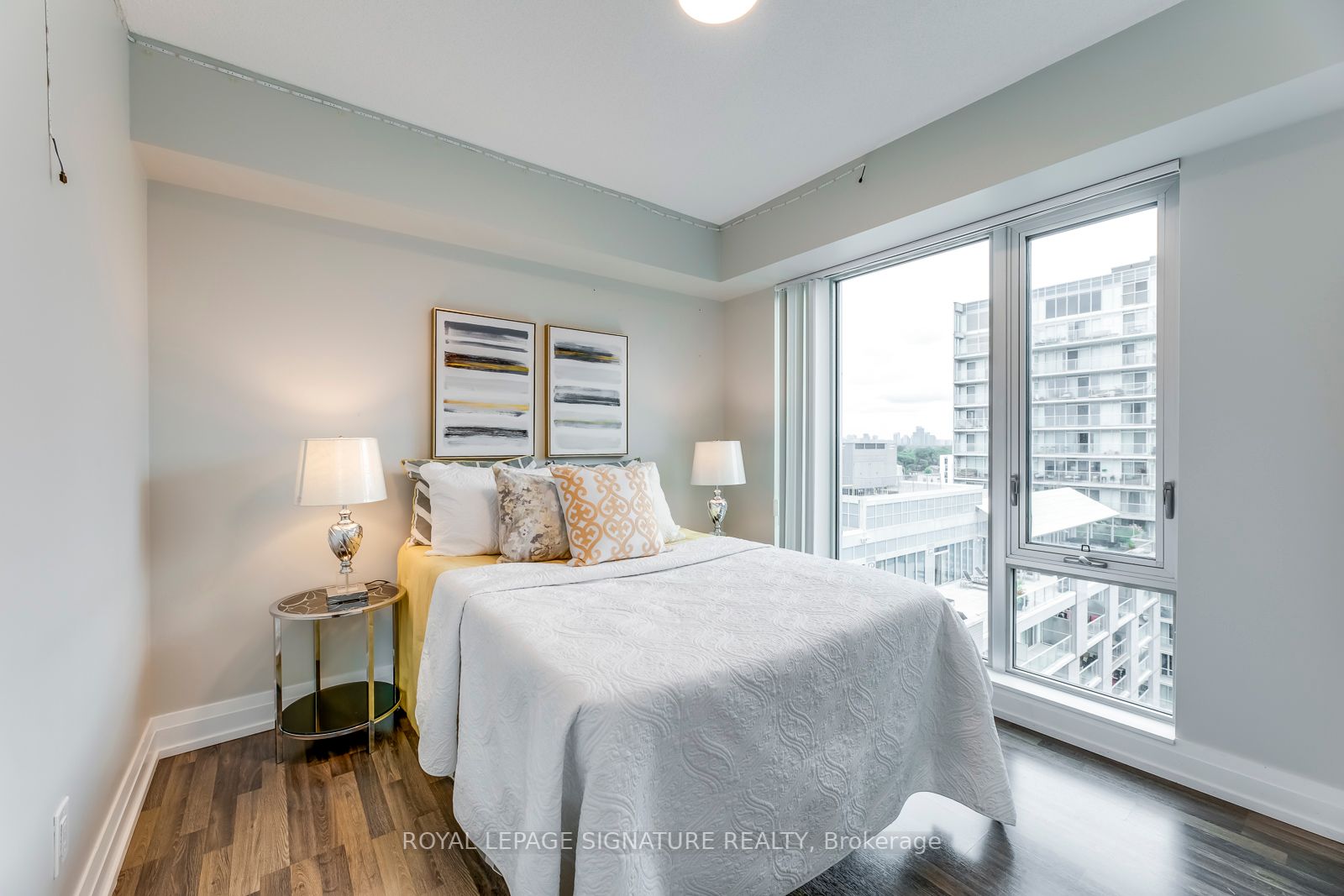 565 Wilson Ave, #W1002