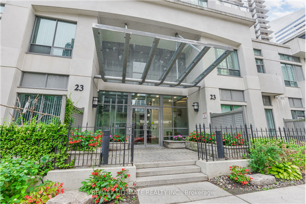 23 Hollywood Ave, Toronto