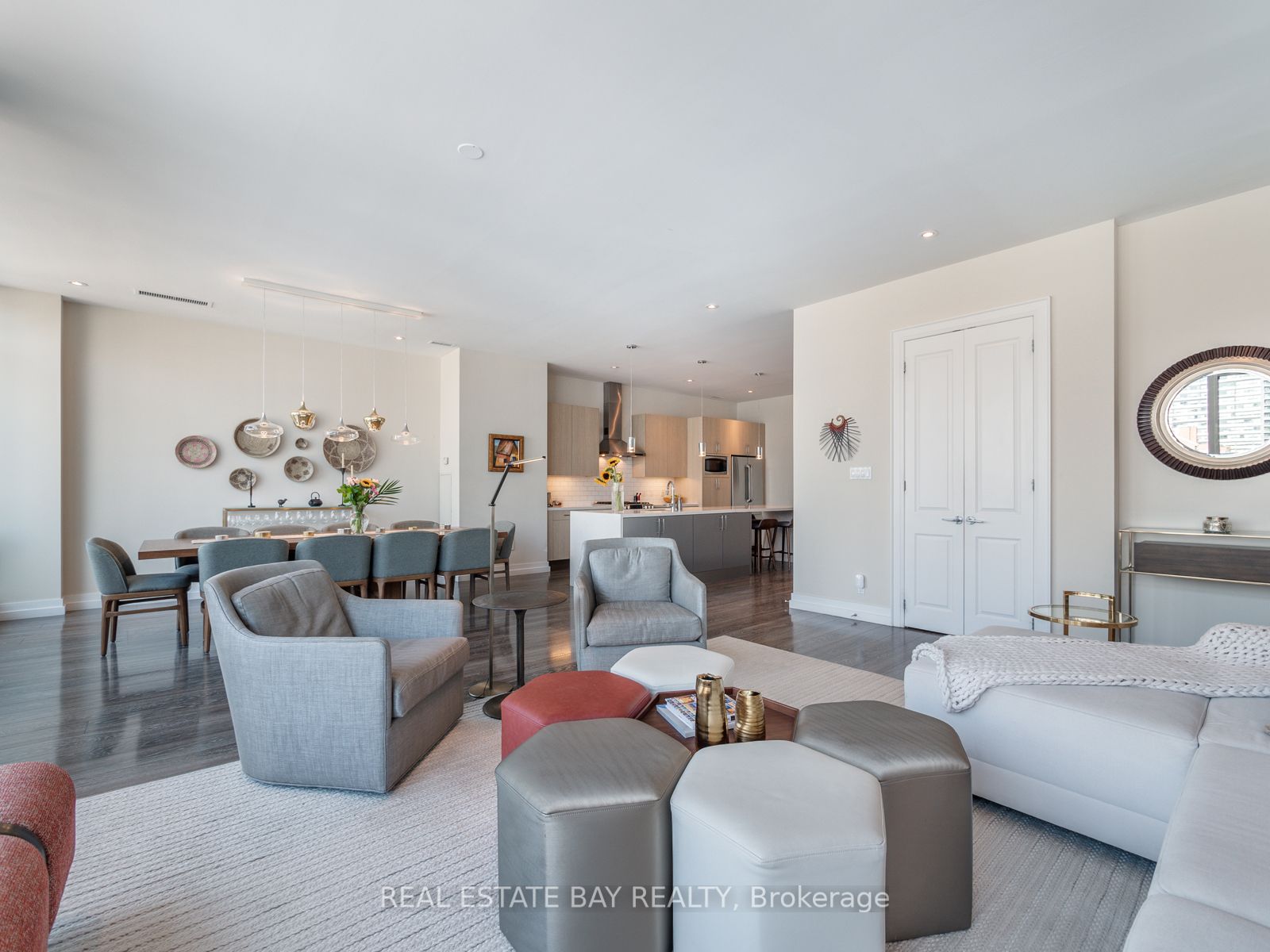 127 Queen St E, #Ph 2
