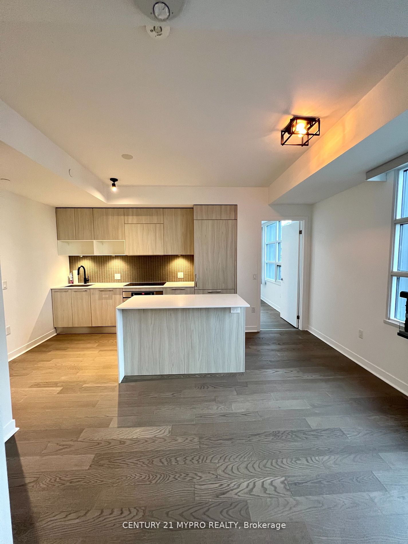 501 Adelaide St W, #1010