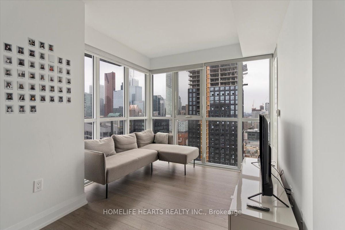 77 Mutual St, #3104