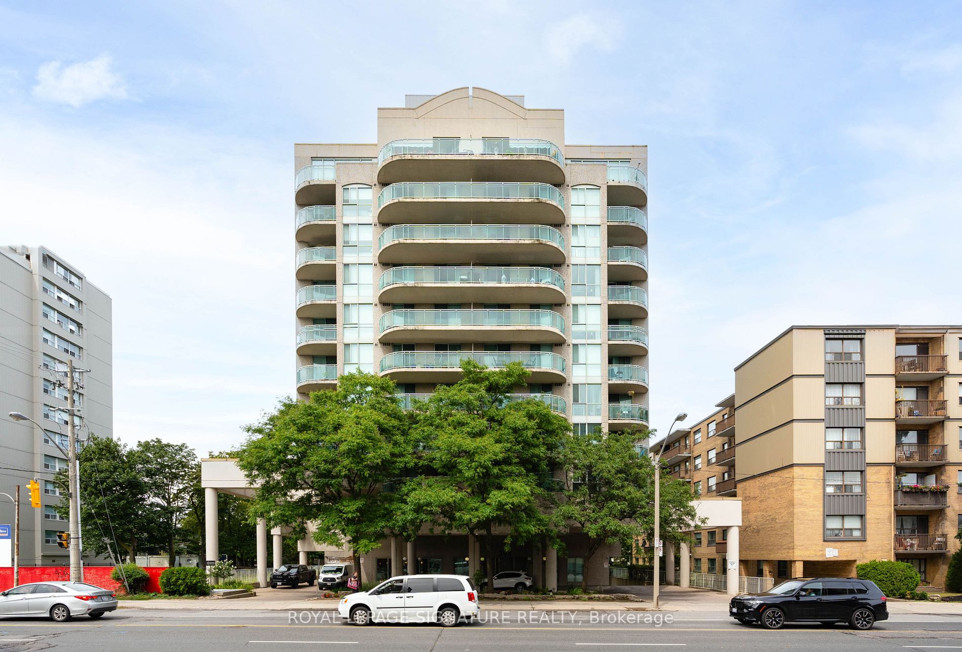398 Eglinton Ave E, #602