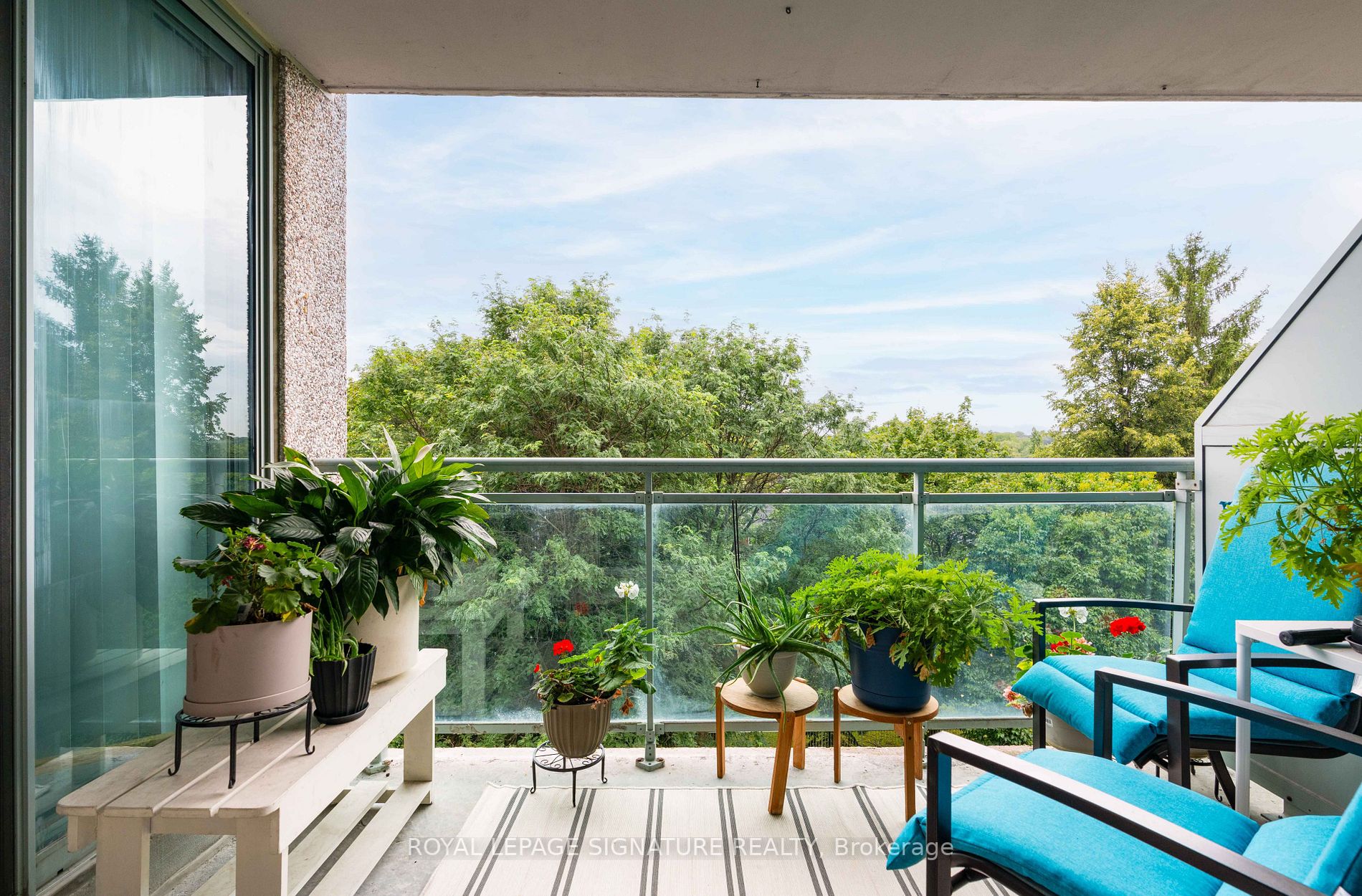398 Eglinton Ave E, #602