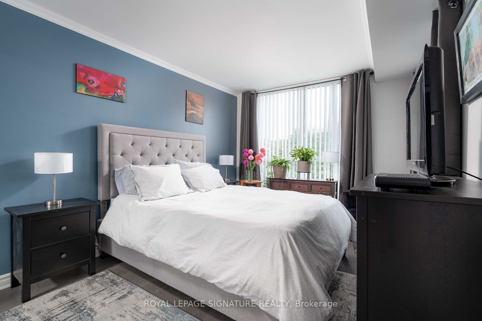 398 Eglinton Ave E, #602