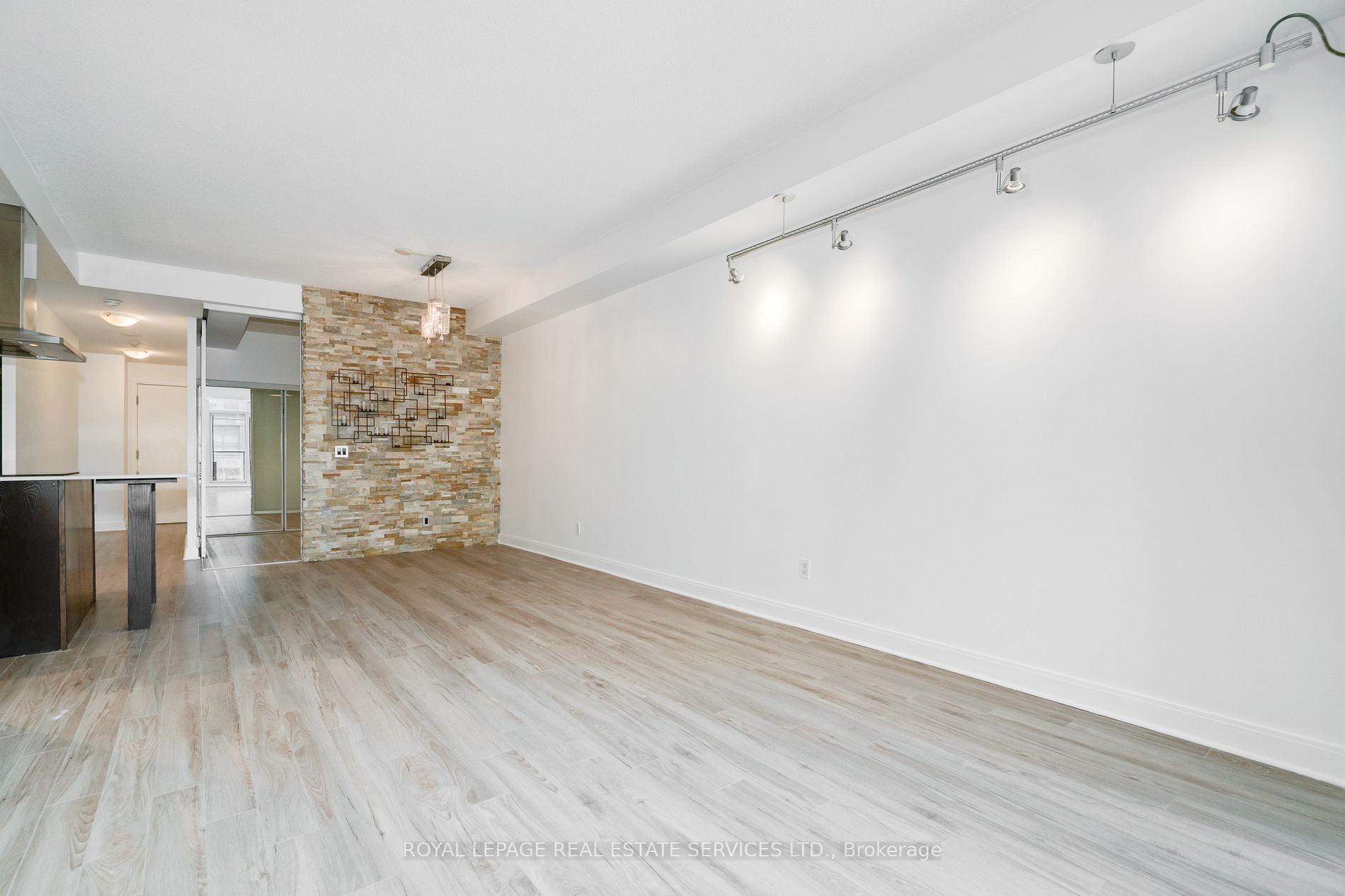 1 Scott St, #503