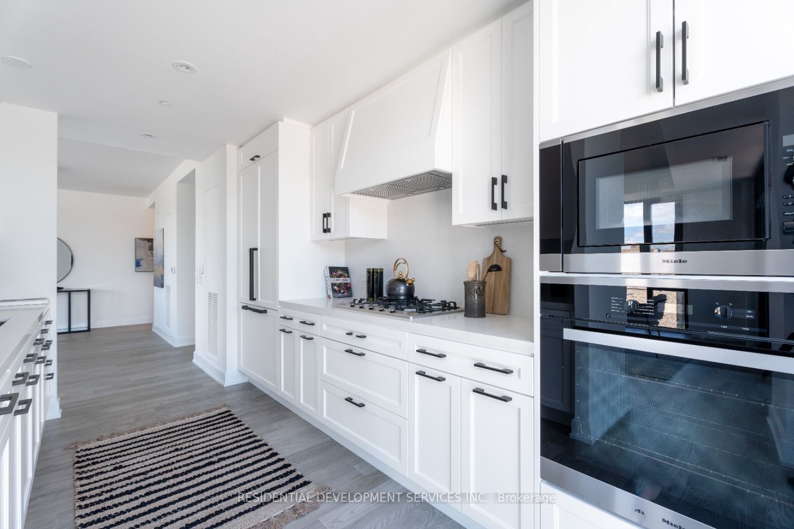 2781 Yonge St, #504